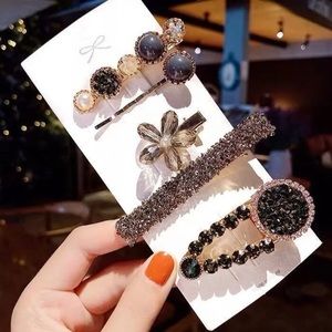Set of 5 Flower & Rhinestones Hair Clips
